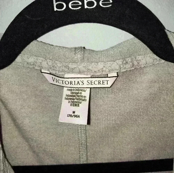 Victoria secret cream soft cardigan size m #72 - Picture 2 of 3